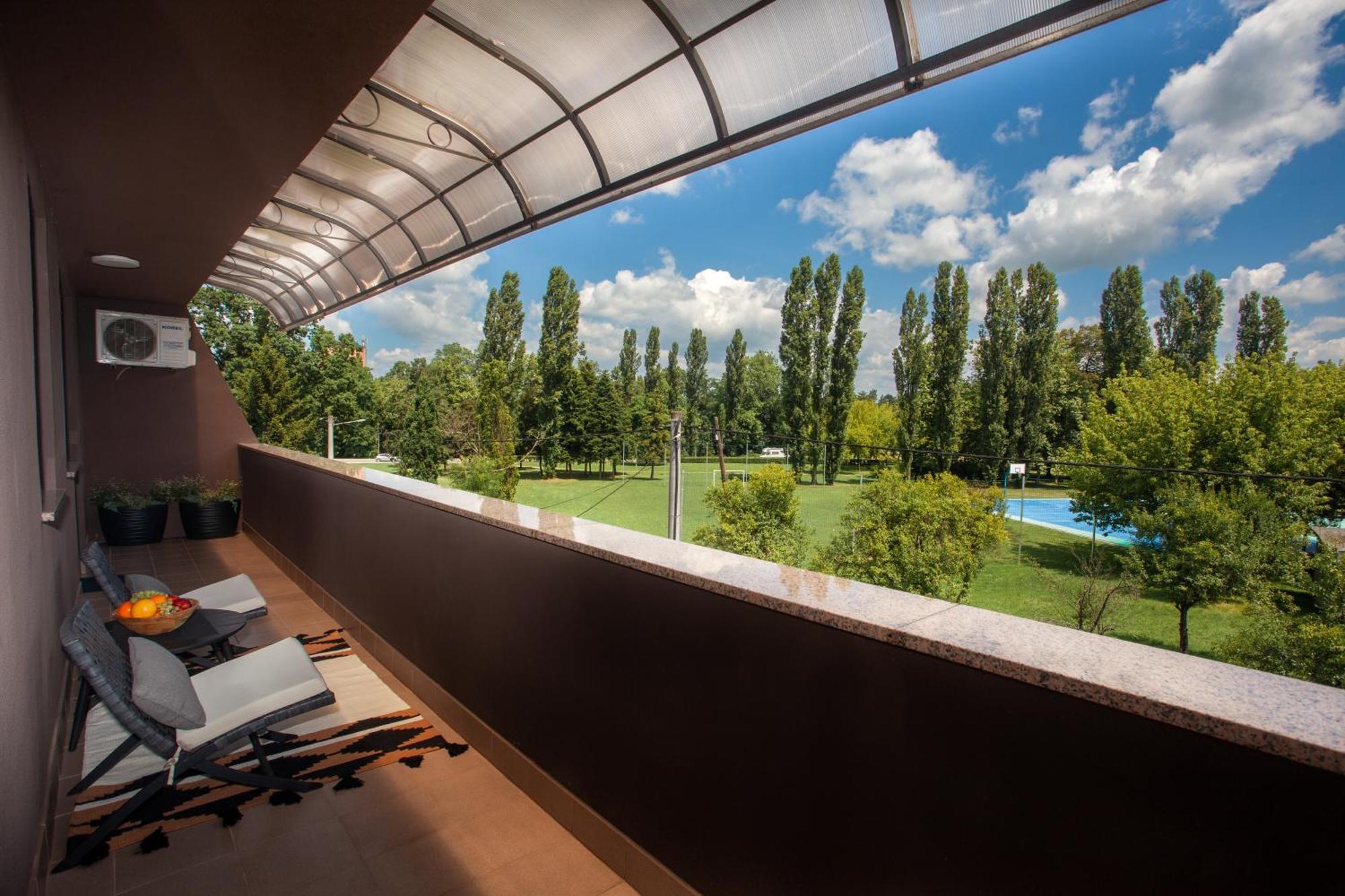 Apartment Sladic Sisak Esterno foto